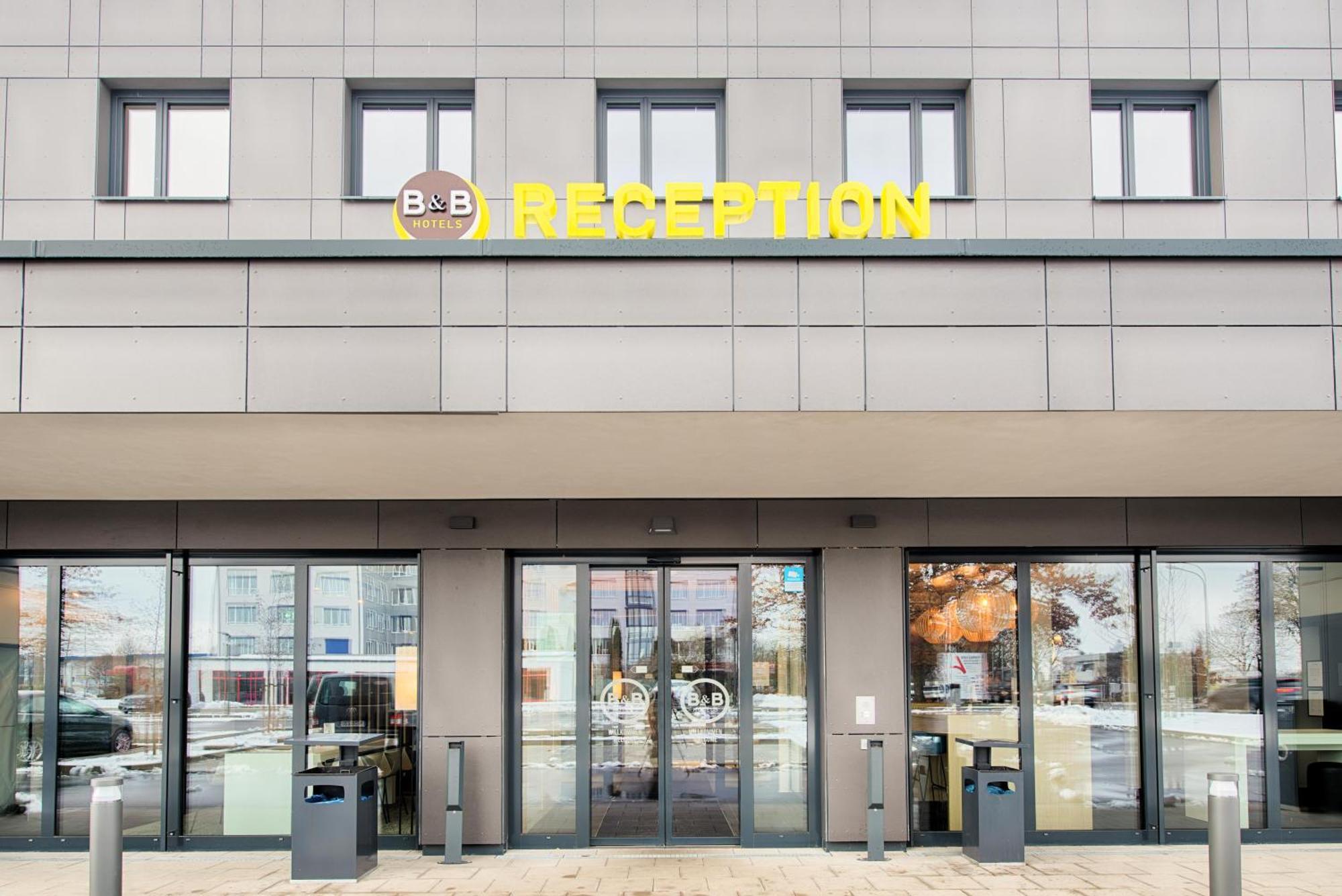 B&B Hotel Augsburg-West Exterior foto